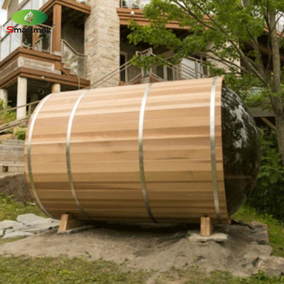 Panorama glas houtvat sauna buitenshuis stoomsauna kamer