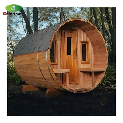 Buitenhouten sauna met houtvaten Ruimte Sauna van massief hout voor tuingebruik
